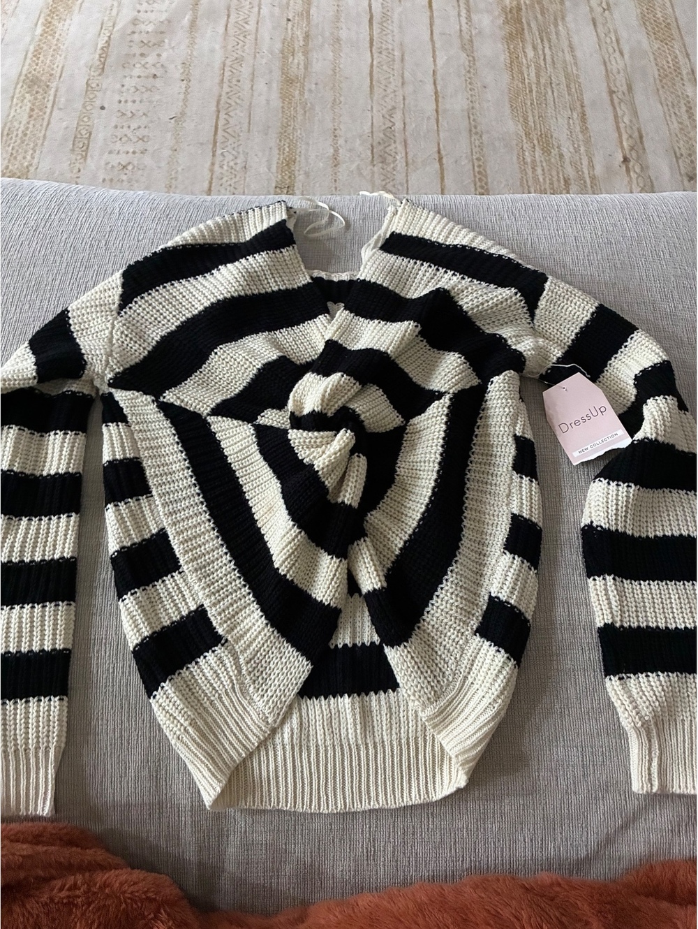 DressUp New Collection Black and Cream Striped Knit Sweater